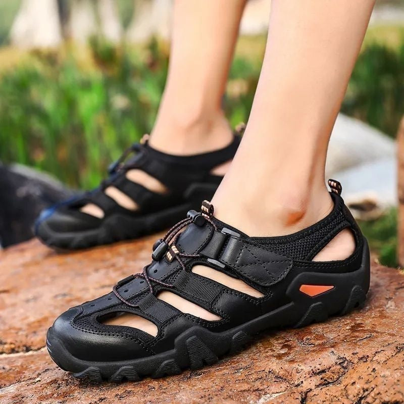 Sandalias con protección para los dedos: con soporte para el arco del pie, que alivia el dolor; ligeras y con amortiguación.